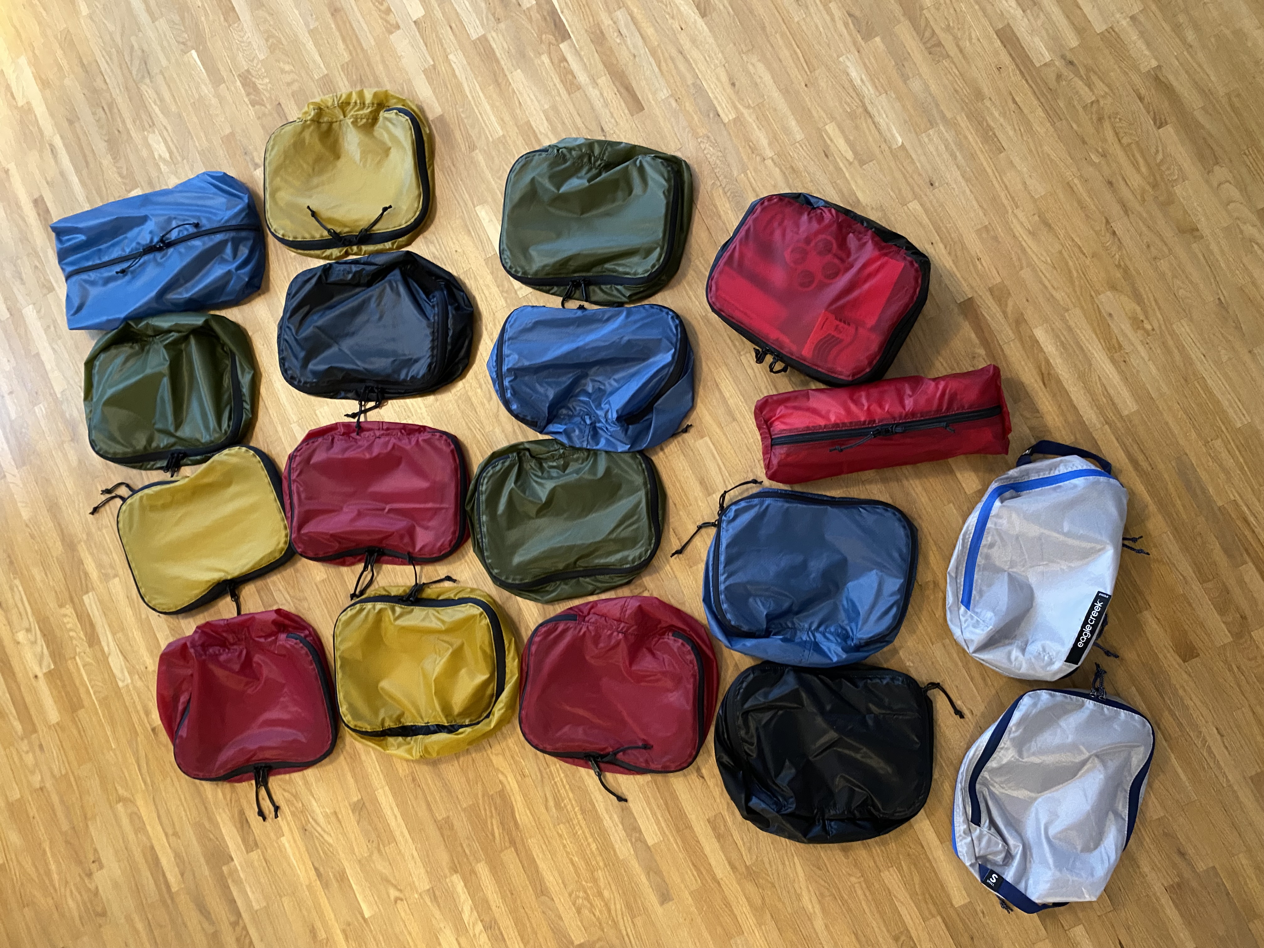 Packing cubes